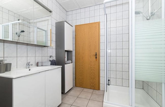 Spacious Holiday Home With Pool and Hot Tub in Kastel Stari - Foto 13