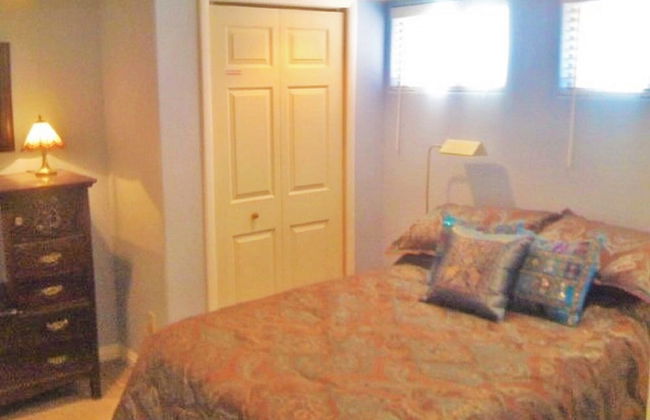 Downtown House with a Big Back Yard - Photo 2