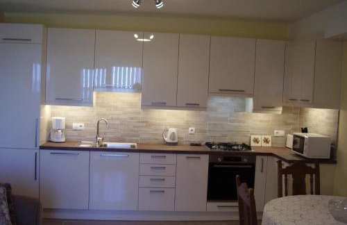 Water view brand new Apartment, short stroll to beach, peaceful! - Foto 1
