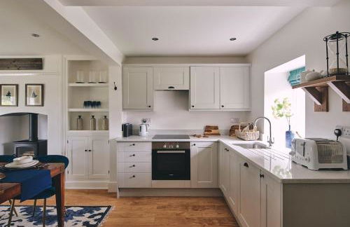 Cottage with log burner and hot tub in shropshire - Foto 8