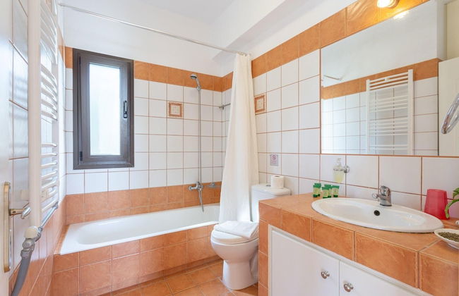 Villa Marina Large Private Pool Walk to Beach Sea Views A C Wifi Car Not Required - 2300 - Foto 47