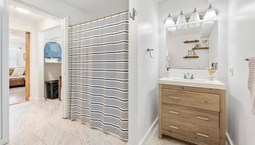 Big Sky Retreat with Overflow Unit Atop Sunapee - Foto 2