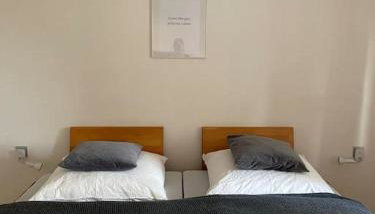 SCHÖNE HELLE FERIENWOHNUNG - Foto 4