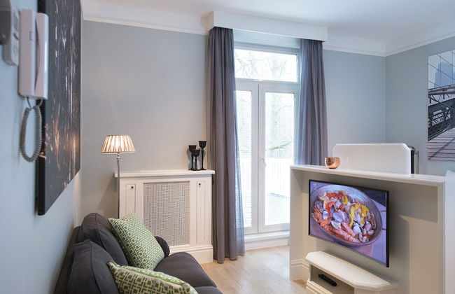 BizStay Park Central Apartments - Photo 76