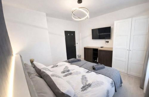 Spotless 2BR Flat with Parking, Garden, Wifi, Netflix, Sleeps 6 - Foto 8