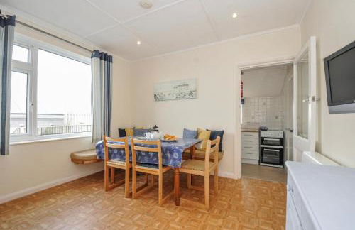 Hillcroft Bungalow - Photo 8