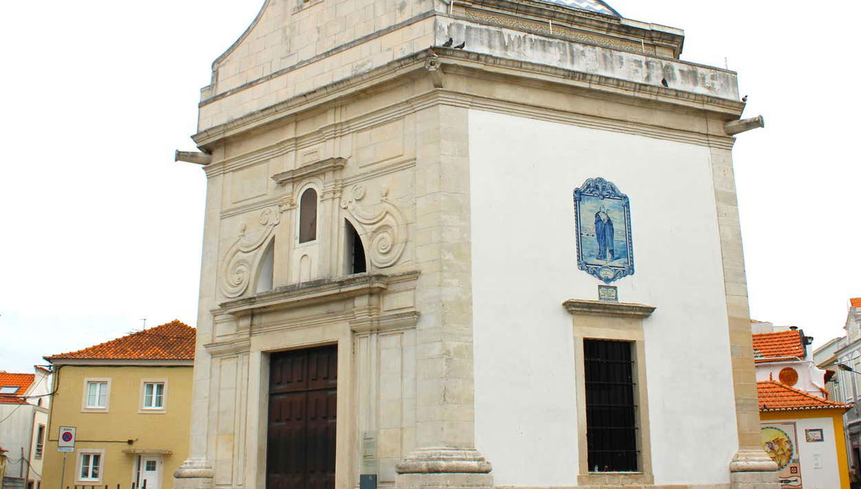 Iglesia de Aveiro que veremos durante el tour en tuk tuk