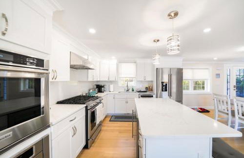 40 - 4BR Lakeview - Lakeside retreat near GJK View - Foto 9