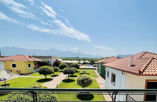 Stomio Villague - Foto 16