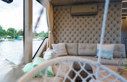 Lieblingsplatz Parey - schwimmendes Hausboot - Foto 5