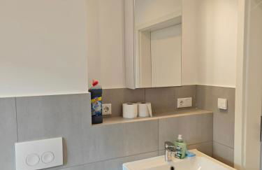 Siegen 2 - Geisweid Work and stay Neu Modernisiert 3 Schlafzimmer Badezimmer Wohnzimmer Balkon - Foto 41