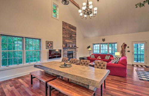 Tranquil Hendersonville Cabin with Mountain Views! - Foto 8