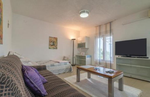 Awesome Home In Krkovic With Sauna - Photo 35