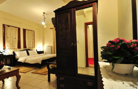 To Balkoni tis Limnis Plastira - Photo 7