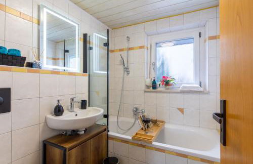 GADD Ferienwohnung # 002 Glück an der Donau # Best Elegant Suite 24#7 Check in - Foto 26