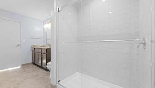 310 Euclid- Comfy Quiet Haven Wi-Fi Parking Gym - Photo 3