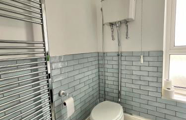 Harbour & Mountain Views, Porthmadog House, Sleeps 9, 4 Bedrooms, Two and Half Bathrooms - Photo 76