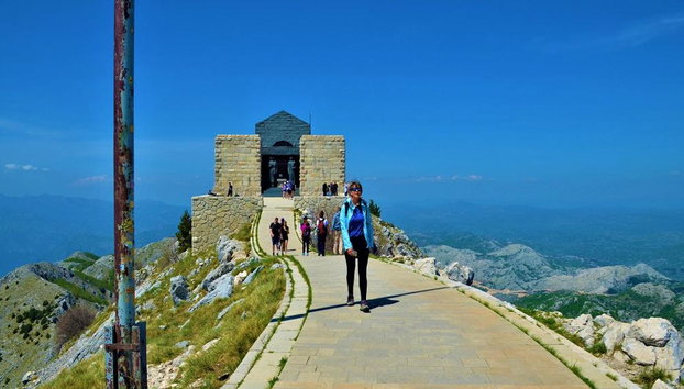Cueva de Lipa, Lovćen, Mausoleo de Njegoš, pueblo de Njeguši y Cetiña - Privado - Foto 3