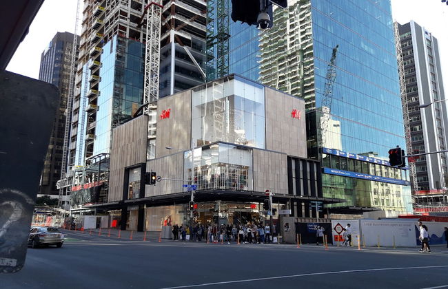 Quest on Queen - Photo 19