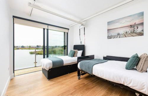 The Lake House Silverlake Dorset SV37. - Photo 14