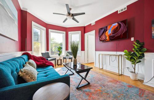 Wrigley 2BR, 1BA with Free Parking - Foto 1