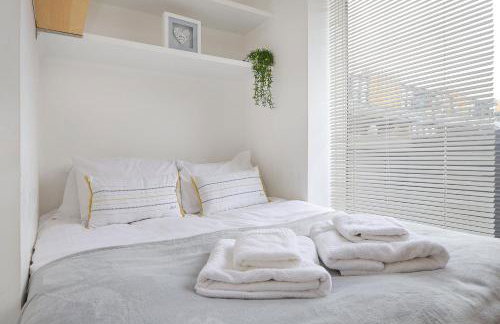 2-bed 2-bath flat around the corner from Portobello Market - Foto 18