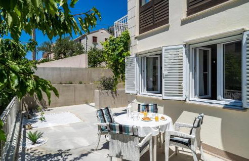 1 Bedroom Nice Apartment In Mokosica - Foto 15