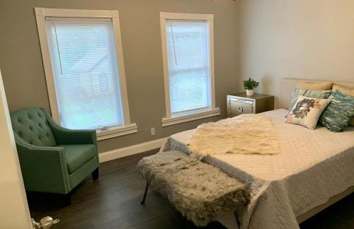 The Blackjack Duplex - Private Yard & Parking, Near Falls & Casino by Niagara Hospitality - Foto 10