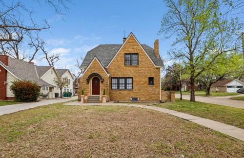 Bilbos Cottage 3 bed 2 and a half bath home in College Hill - Foto 1