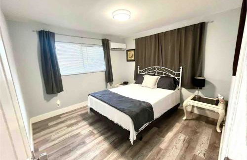 NEW Pompano Beach AirPark Duplex! Patio Parking! - Foto 38