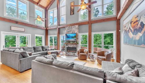 The Retreat at Wildwood - Hot Tub Theater & Deck - Foto 1