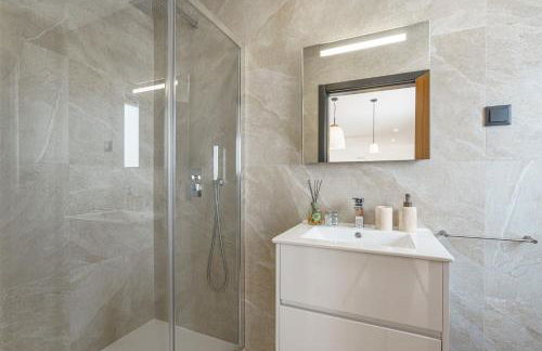 Casa Evangeline, luxury villa with ocean view - Photo 15