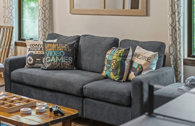 Mountain Must-have by Avantstay Indoor Hot Tub Game Room Fire Pit - Photo 8