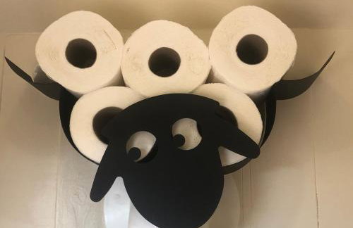 Cosy Shepherds Hut, heating, Hot Tub, WiFi and magnificent view - Foto 46