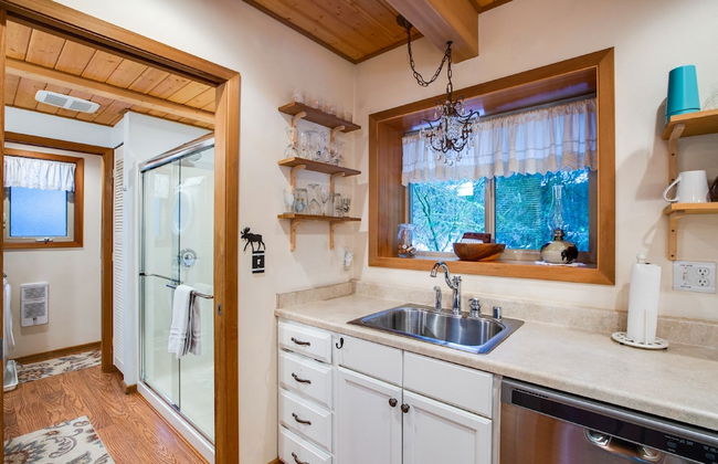 04SL - Hot Tub - BBQ - Pets OK - Sleeps 5 - Foto 7