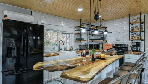 Tranquil Mountain Retreat With Hot Tub Pet Friendly - Foto 1