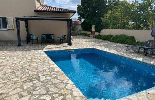 Villa Niklas with 3 bedrooms and heated pool - Foto 16