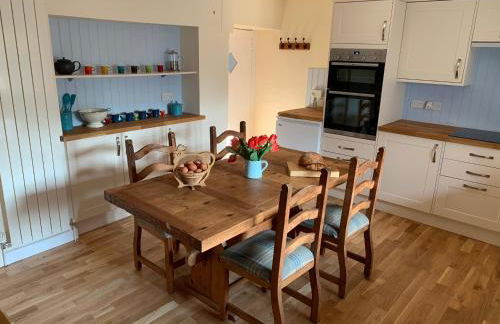 Ideally located Luxury Country Escape-The Lookout-with private garden dog friendly and private hot tub - Foto 16