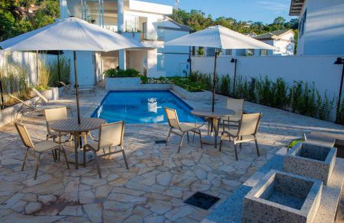 Paraíso Pé na Areia - Casa com 3 Suítes na Praia - Foto 2