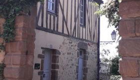 Petite Maison Romantique au calme, Cœur Historique, vue Ville et Jardin - Foto 2