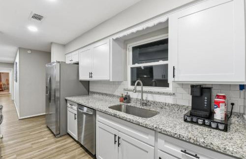 Pool Hot-Tub - 4 BR Luxury Home in Friendswood - Foto 14