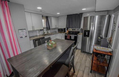 3 bed home with huge yard near Hidden Lake - Foto 20