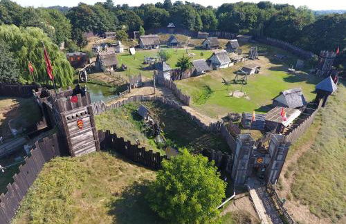 Modern Luxury 1 bed apartment with parking near Stansted Airport - Foto 28