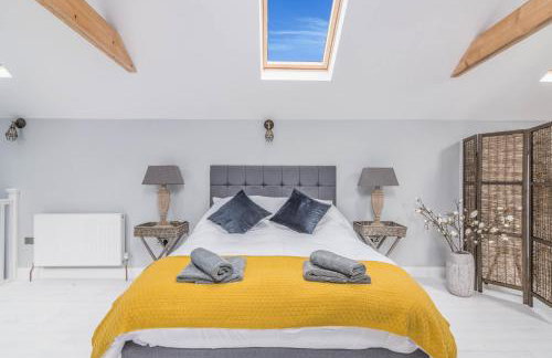 Rainbow House - Entire Place - Photo 3