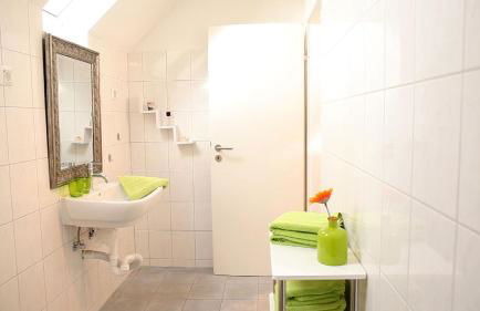 Art City-Studio Kassel 5, modern, citynah, voll ausgestattet, kostenfreie Parkplätze, Süd-Balkon, ruhig, Herkulesblick - Foto 4