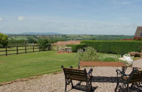 Beautiful Views Historic 16th Cent Barn Conversion - Pass the Keys - Foto 51