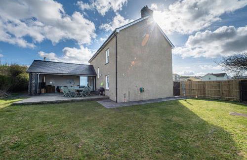 Heddwch - Beach House in Heart of Broad Haven for 14 - Photo 32