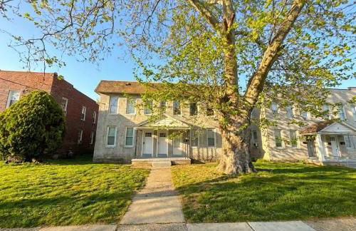 Cozy unit King bed & laundry - Foto 12