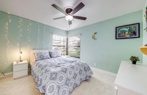 Riverfront Backyard and Grill Sunrise Family Home - Foto 16