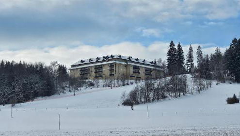 Weltenbummler Lodge in Schwarzenberg - Foto 2